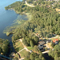 Nordländer i Åby ligger smukt ved Helgasjön Nordländer i Åby ligger smukt ved Helgasjön