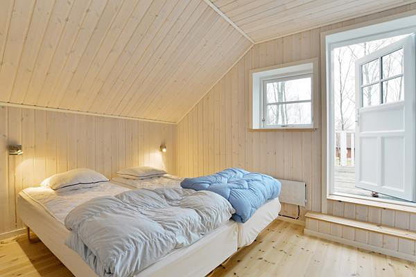 Nybygget lyst sommerhus til 12 personer i Skåne Nybygget lyst sommerhus til 12 personer i Skåne