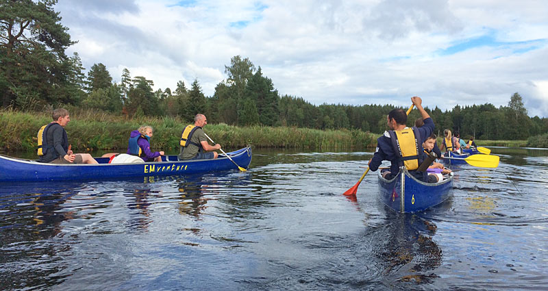 Padl kajak eller kano på Emån i Småland