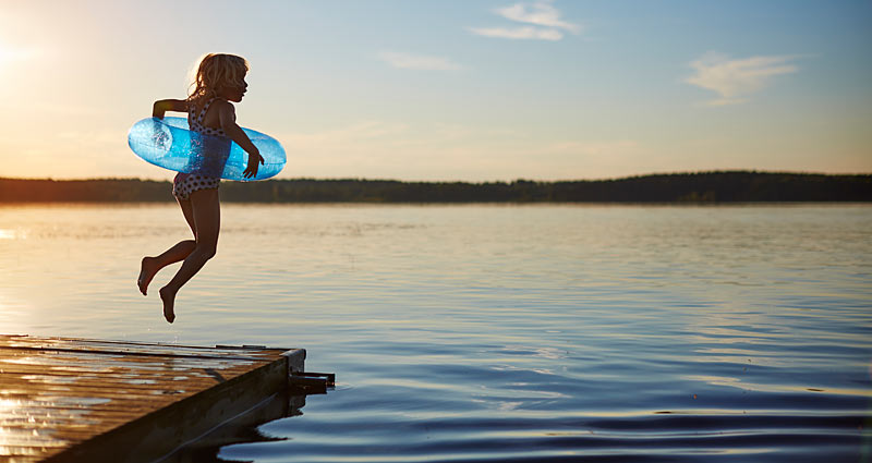 Find den nærmeste badesø, når du er på ferie i Sverige