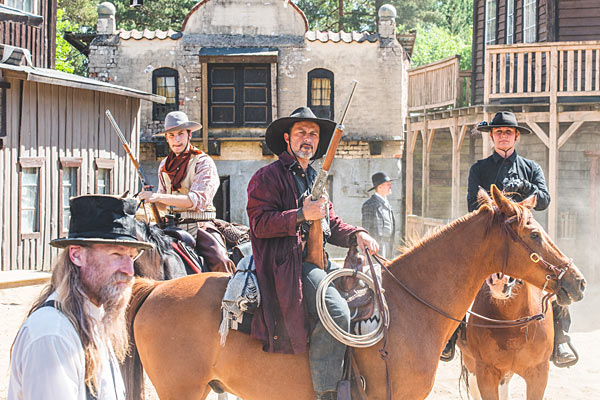 Westernshow i Smålands cowboyland