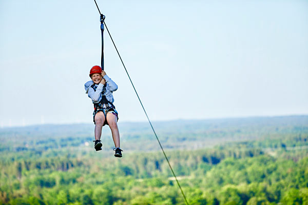 Zipline på Kungsbygget Äventyrspark