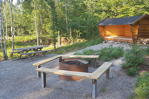 Shelteret på lejrplads Göingeåsen