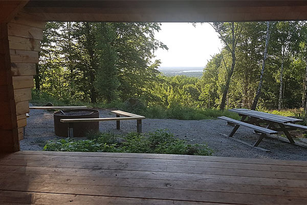 Shelteret på lejrplads Göingeåsen