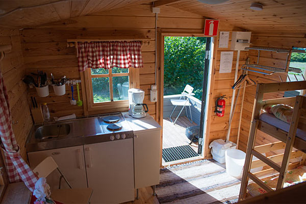 Campinghytte med eget køkken Campinghytte med eget køkken