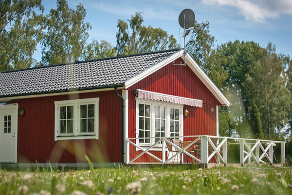 Lej feriehus på Mjölknabbens Camping ved søen Åsnen