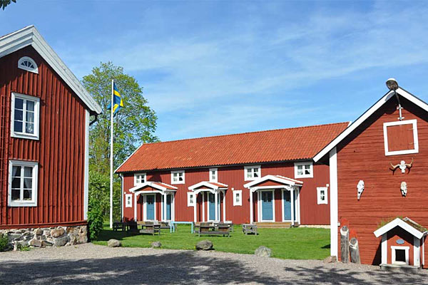 EMventure udlejer kanoer, kajakker og alt hvad du behøver af udrustning EMventure udlejer kanoer, kajakker og alt hvad du behøver af udrustning