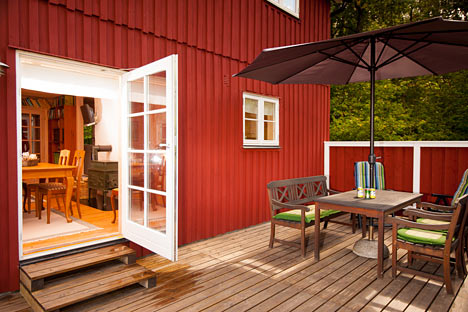 Ferieboligen har en dejlig terrasse Ferieboligen har en dejlig terrasse