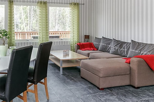 Stuen i feriehuset Blåbär ved Vimmerby Stuen i feriehuset Blåbär ved Vimmerby