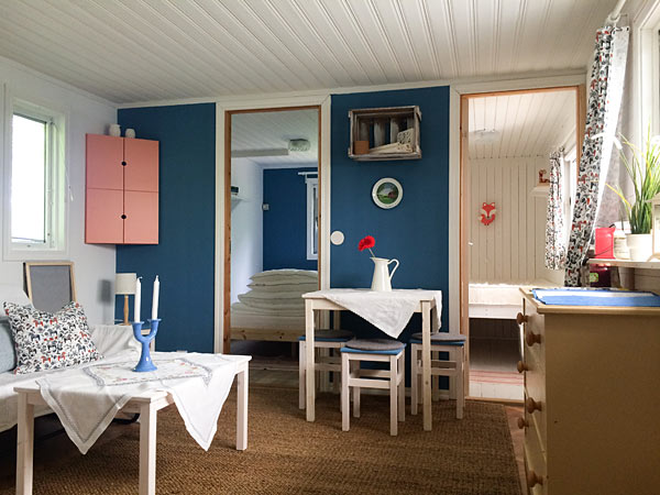 Hyggelig stue i vores nyrenoverede sommerhus Hyggelig stue i vores nyrenoverede sommerhus