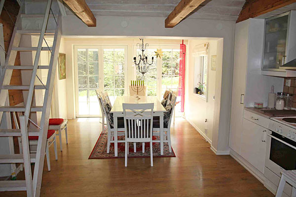 Charmerende sommerhus udlejes Charmerende sommerhus udlejes