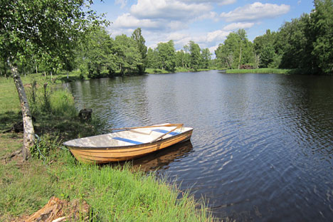 Lån vores båd ved Helge å Lån båden der ligger ved Helegå