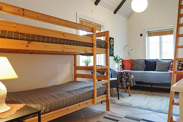 Sommerhus midt på Øland til 10 personer Sommerhus midt på Øland til 10 personer