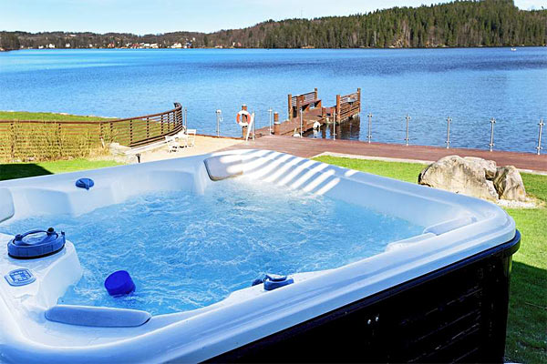Sommerhus til 10 personer med søudsigt nær Borås Sommerhus til 10 personer med søudsigt nær Borås