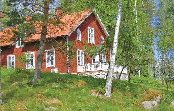 Sommerhus til 12 personer mellem Vimmerby og Kisa udlejes Sommerhus til 12 personer mellem Vimmerby og Kisa udlejes